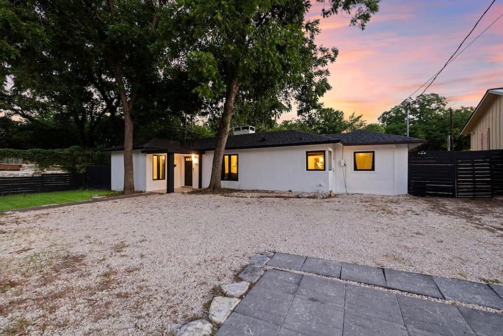 Апартаменты Bentwood Oasis In Austin House Экстерьер фото